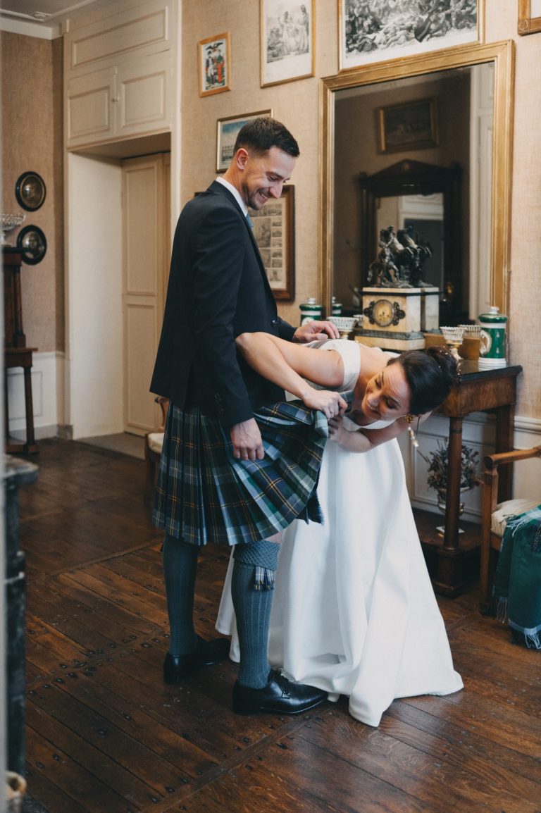 costume de mariage écossais par Lady Chrystel Kilts